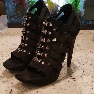 EUC Jessica Simpson strappy black heels size 8